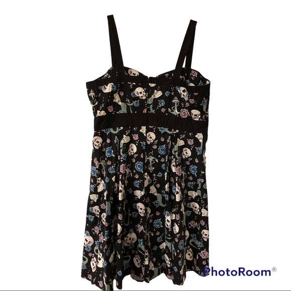 Torrid retro chic mermaid tattoo skulls swing style dress - Picture 4 of 6